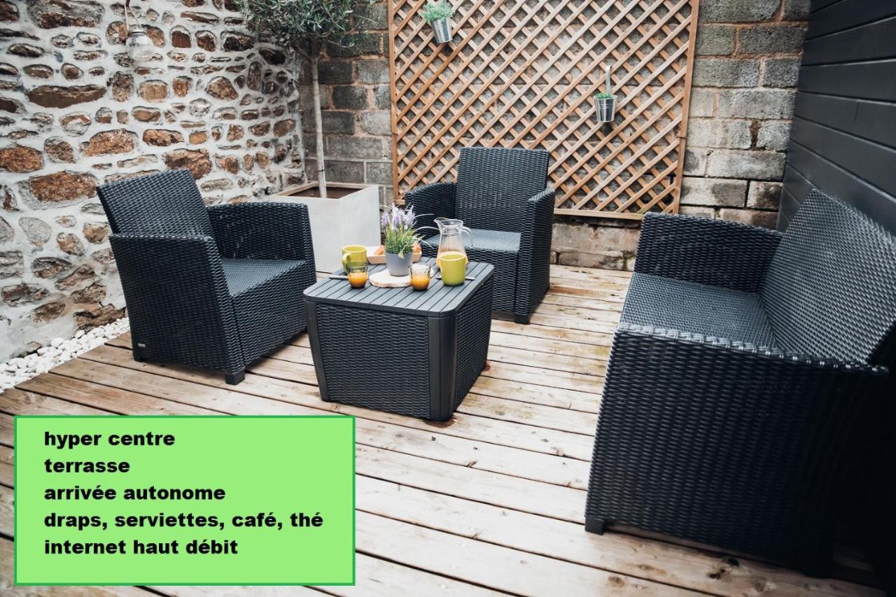 Superbe Appartement Avec Terrasse Au Calme Ernee Экстерьер фото